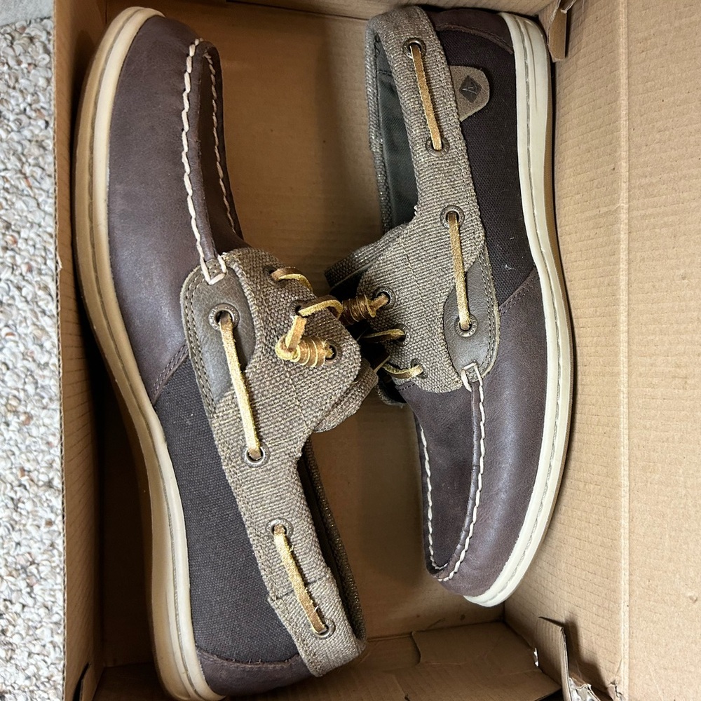 Women’s Sperrys - Picture 6 of 6